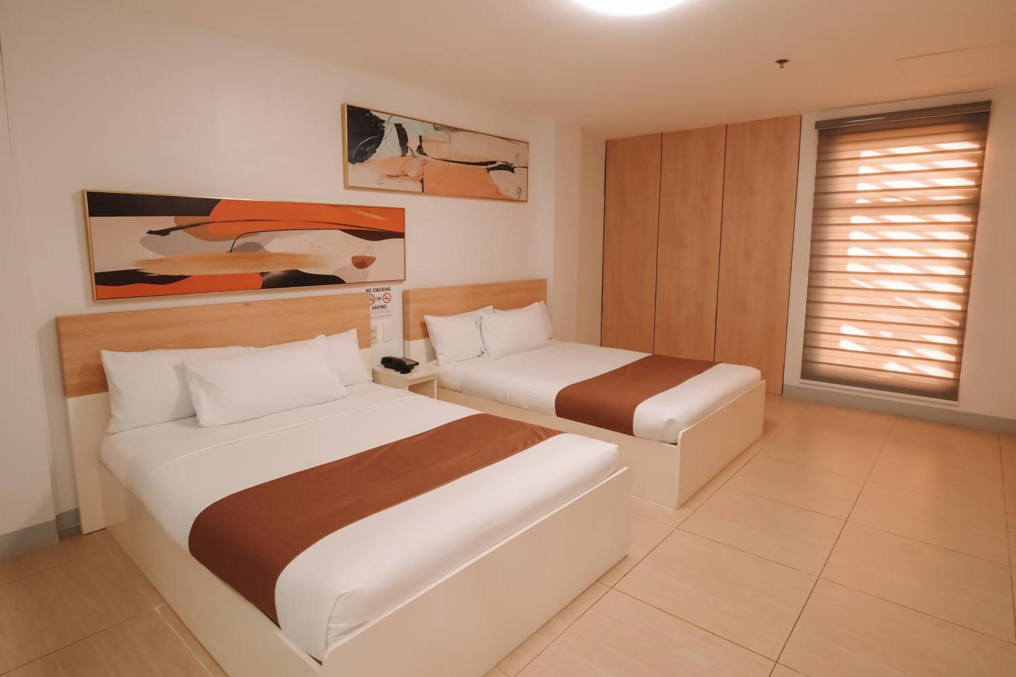 Rosey Hotel Cabanatuan City Buitenkant foto