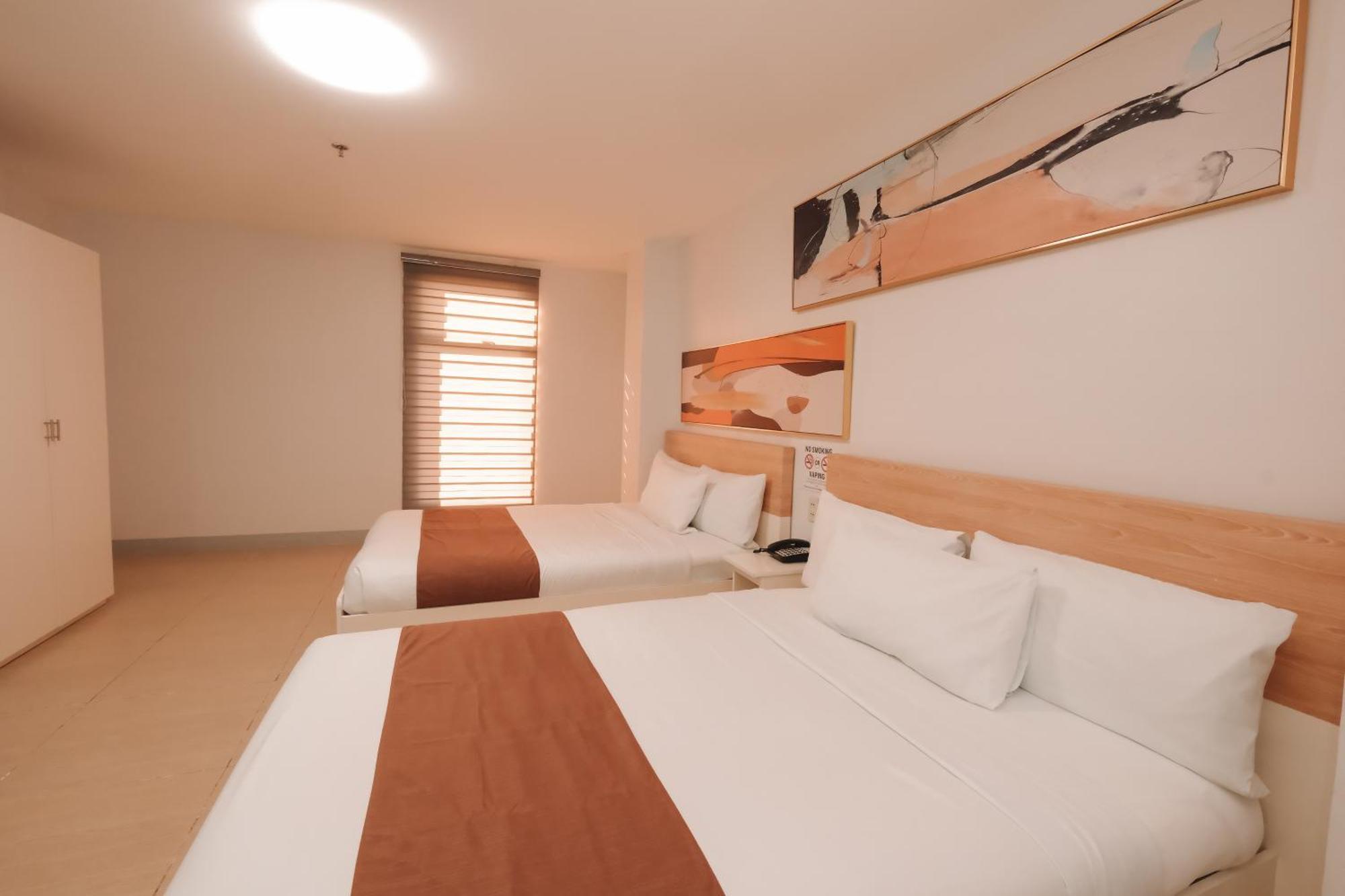 Rosey Hotel Cabanatuan City Buitenkant foto